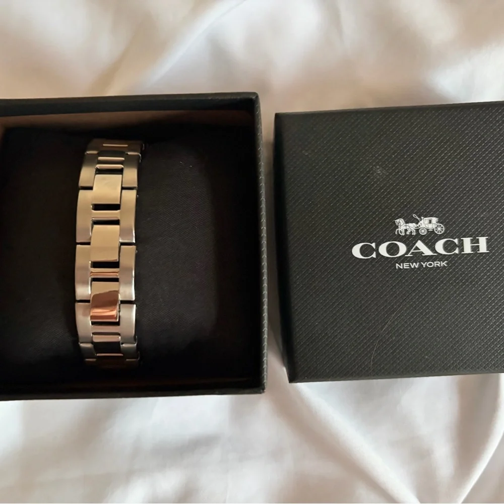 Coach Pink Dial Silver Bracelet Watch